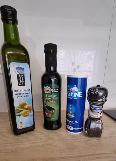 Charmant 2 Pieces Ментона Екстериор снимка